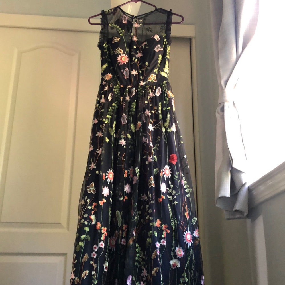 Morgan & Co floral gown size 1